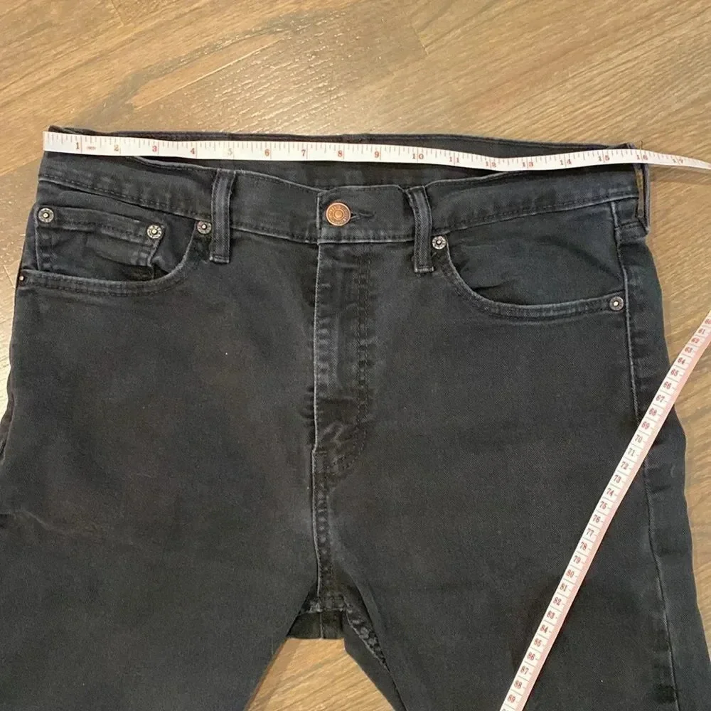 Levi’s straight jeans